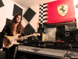 Yngwie in studio!!..