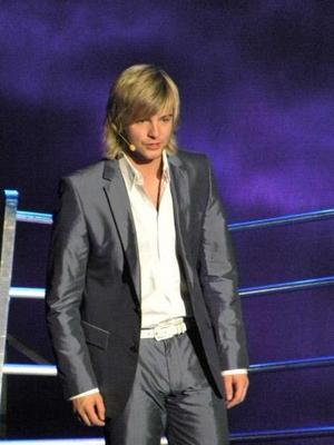 Celtic thunder, Keith Harkin