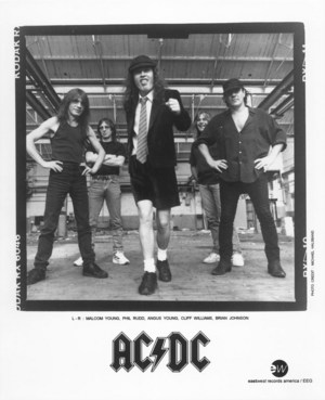 AC DC 1990s