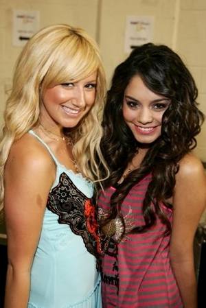 ashley i vanessa