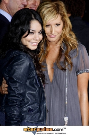 ashley i vanessa