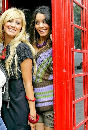 ashley i vanessa