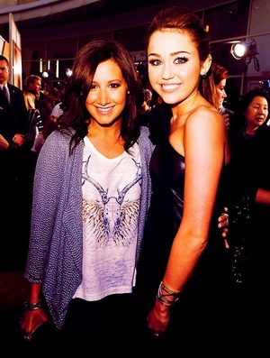 ashley tisdale and miley cyrus