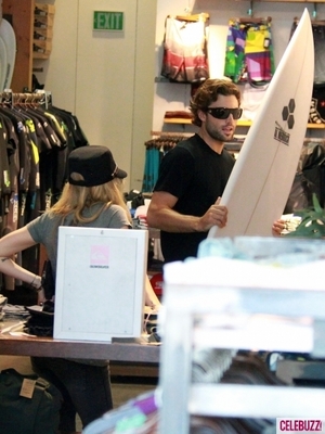 Brody Jenner and Avril Lavigne Shop for Surfboards