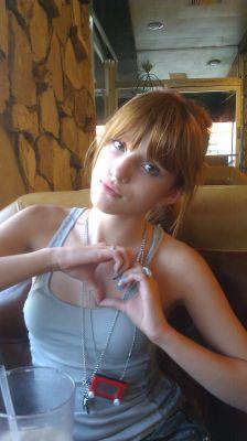 Bella Thorne fan