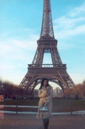 Полина в Париж