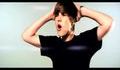 Justin Bieber - Love me +превод!