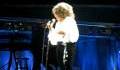 Tina Turner - Be tender with me baby - Live in Vienna 08 02 2009